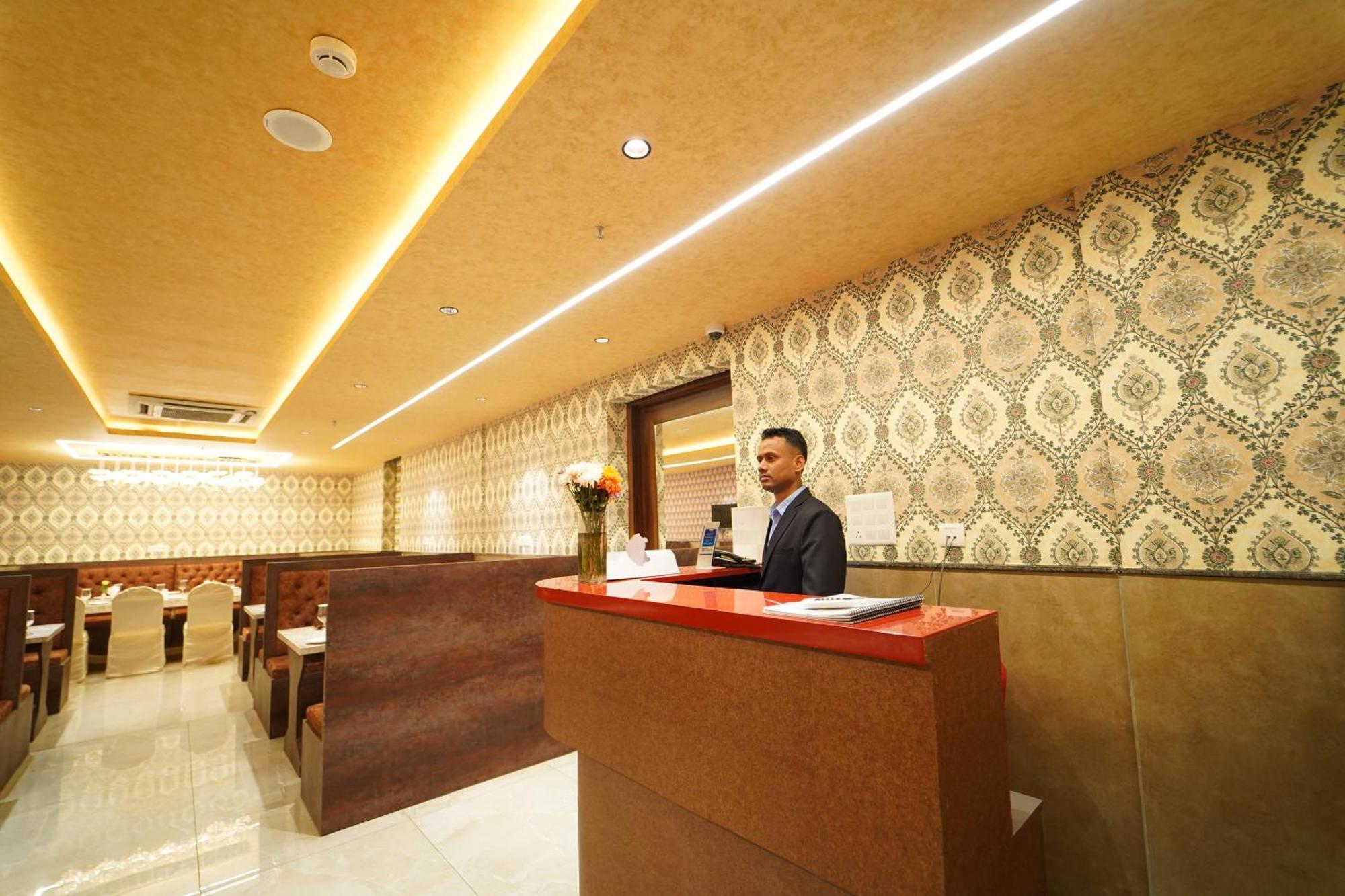 Hotel Ananta Sayana Bhuvanesvar Kültér fotó